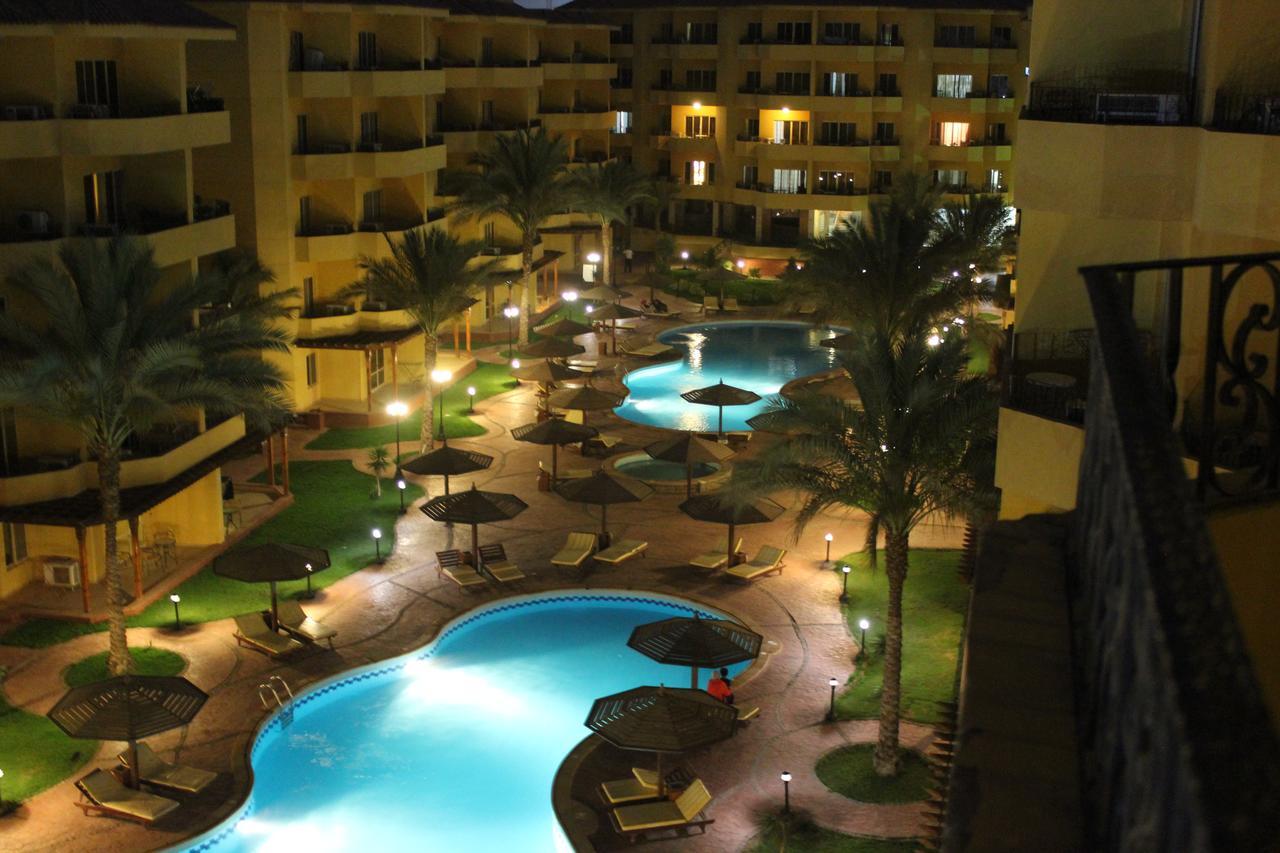 Pool View Apartment At British Resort - Unit 02 Hurghada Exteriör bild